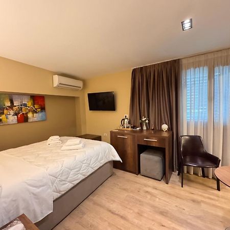 4R Colombo Hotel Тирана Екстер'єр фото