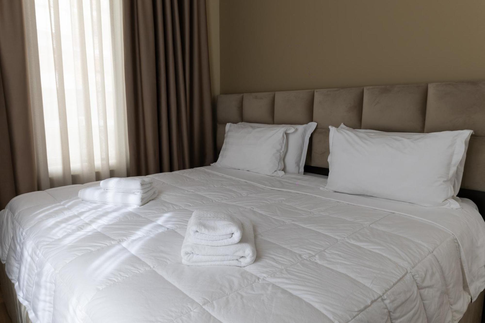 4R Colombo Hotel Тирана Екстер'єр фото
