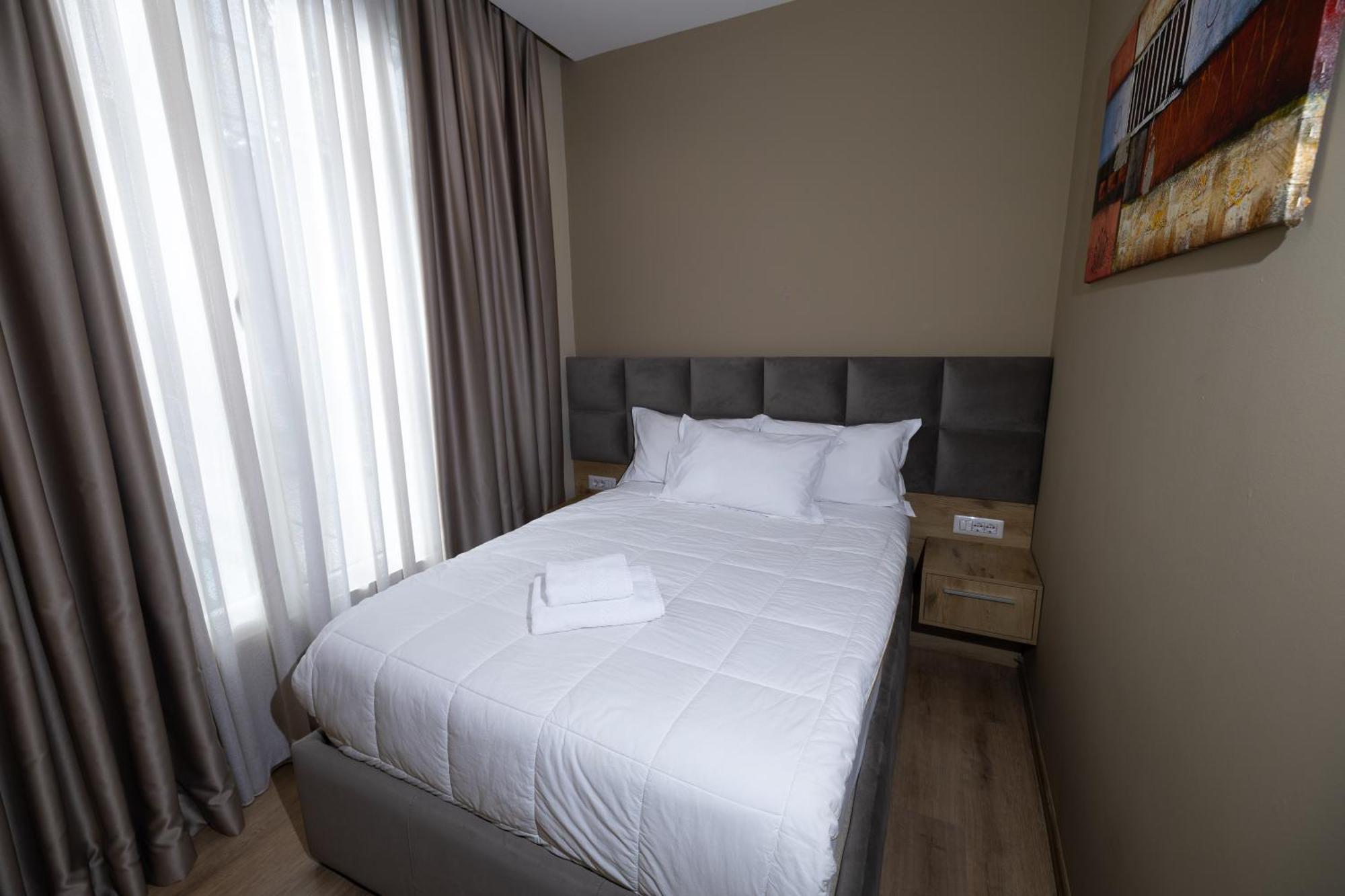 4R Colombo Hotel Тирана Екстер'єр фото