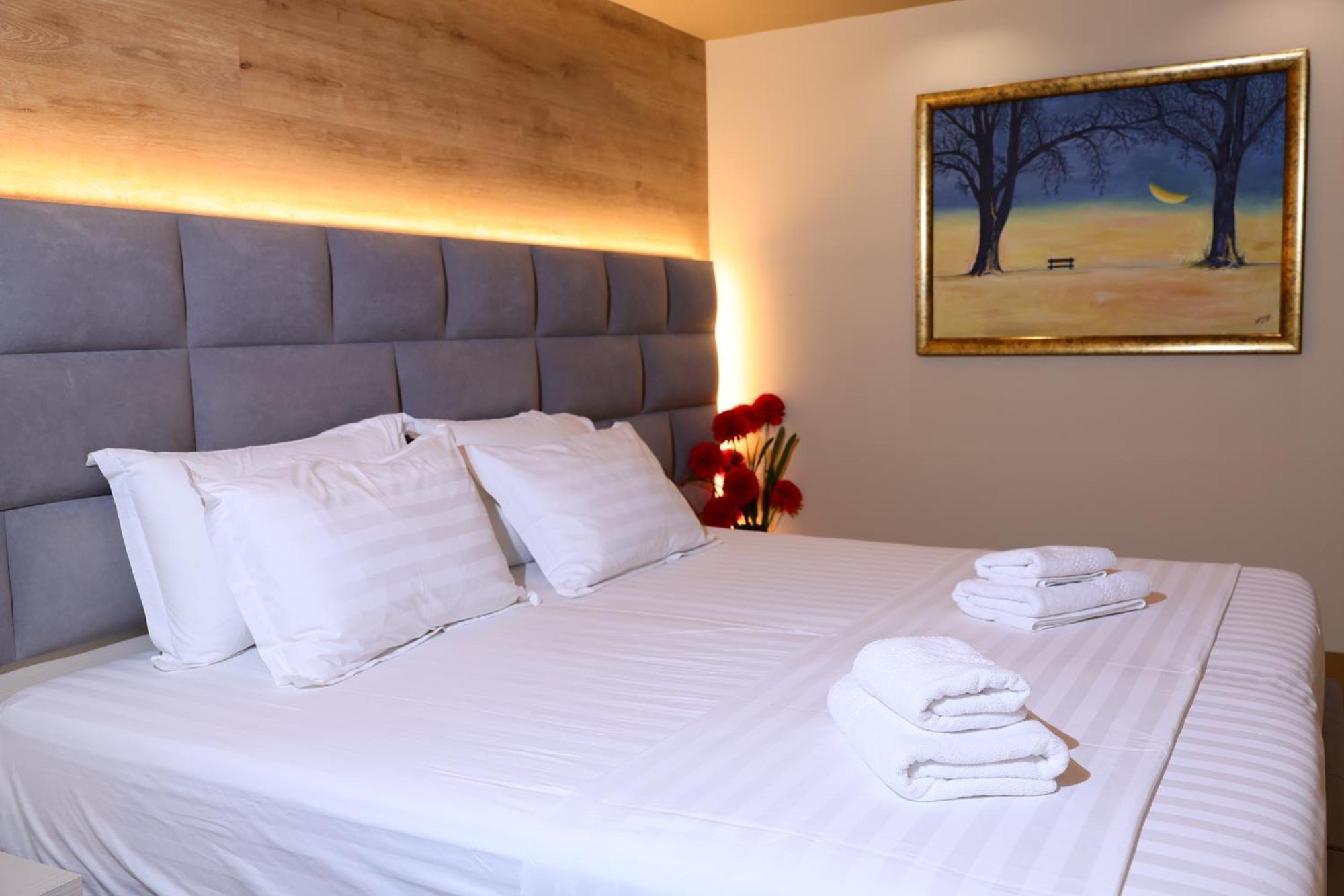 4R Colombo Hotel Тирана Екстер'єр фото
