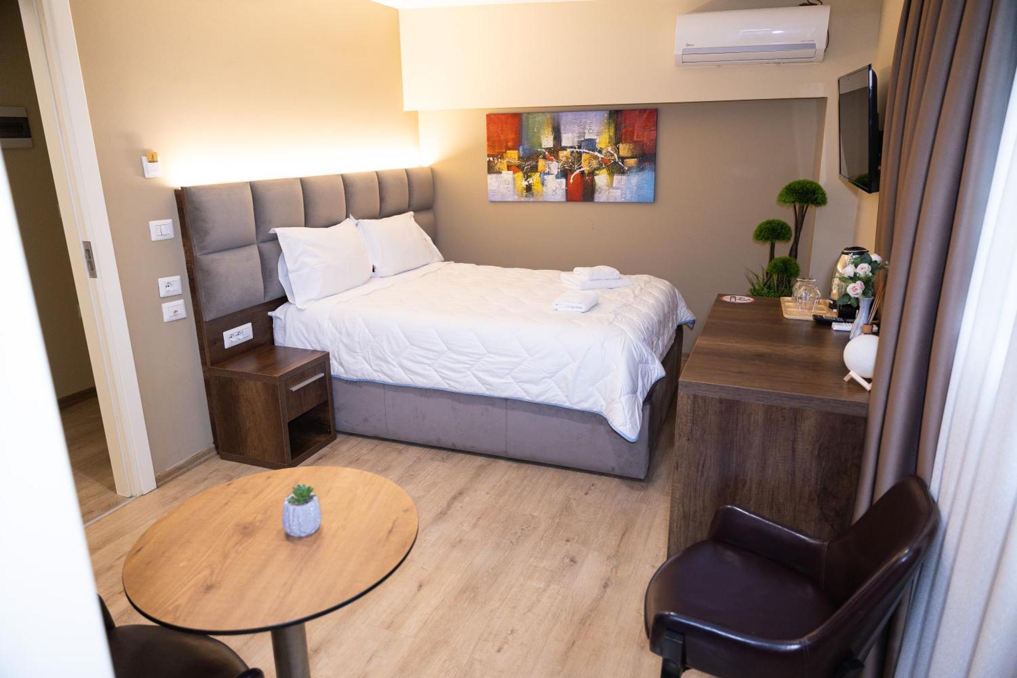 4R Colombo Hotel Тирана Екстер'єр фото