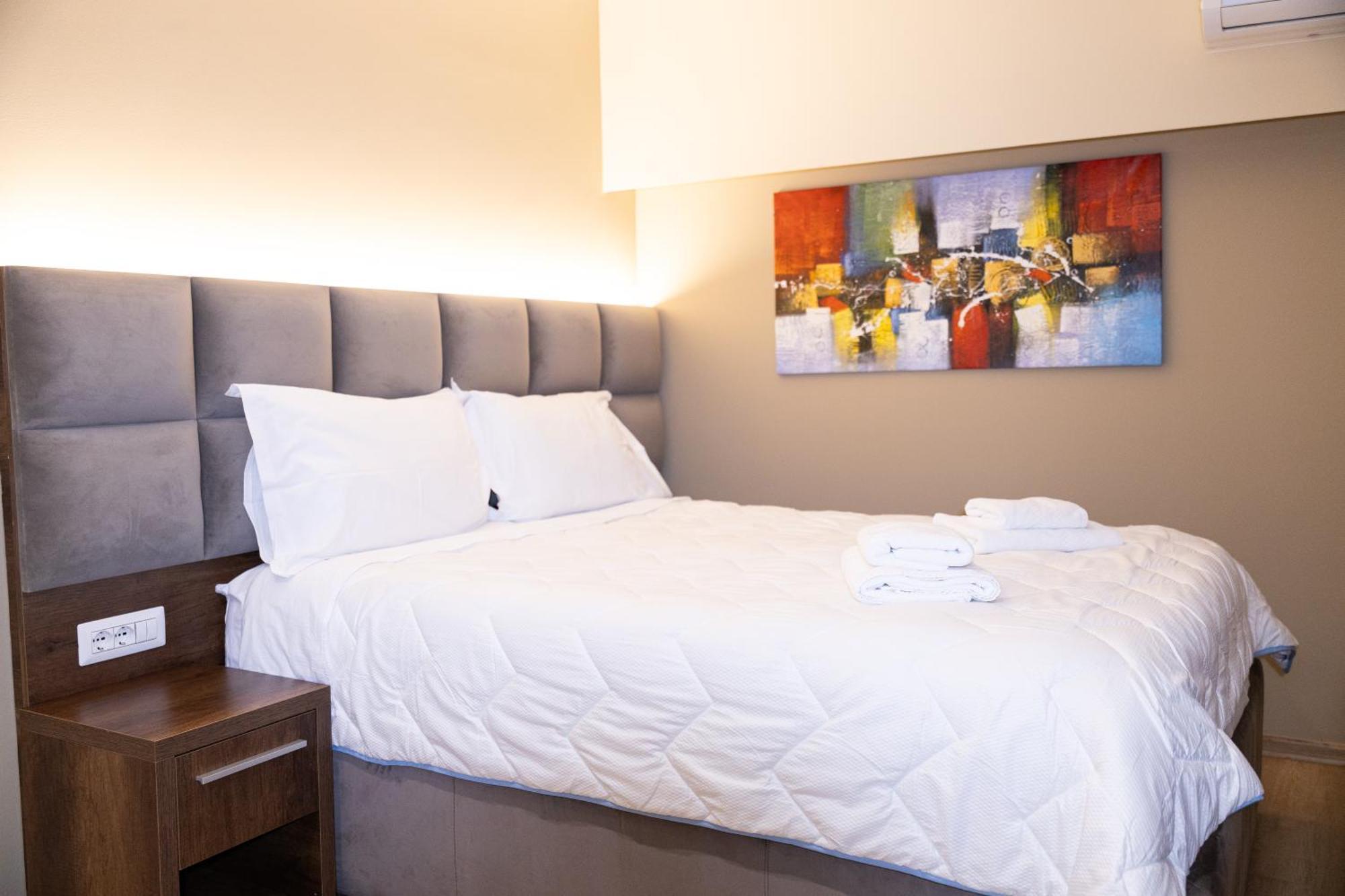 4R Colombo Hotel Тирана Екстер'єр фото