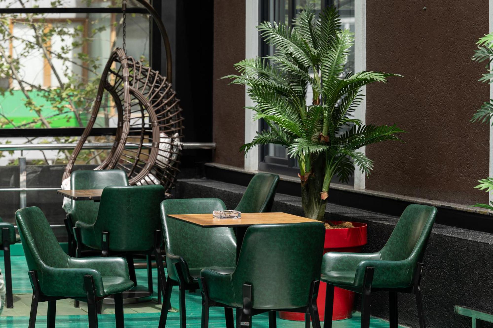 4R Colombo Hotel Тирана Екстер'єр фото